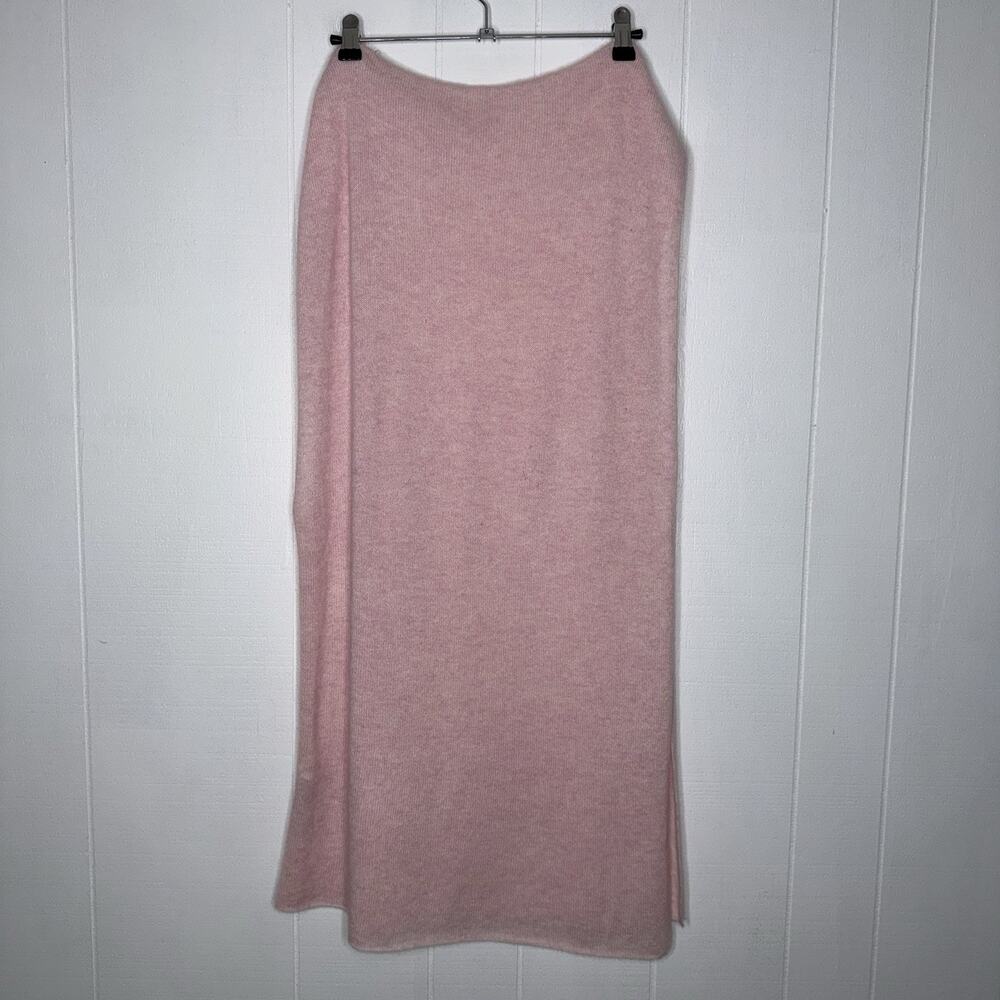 In Cashmere Women’s Pink Scarf Wrap Shawl 20x34 - Picture 2 of 4